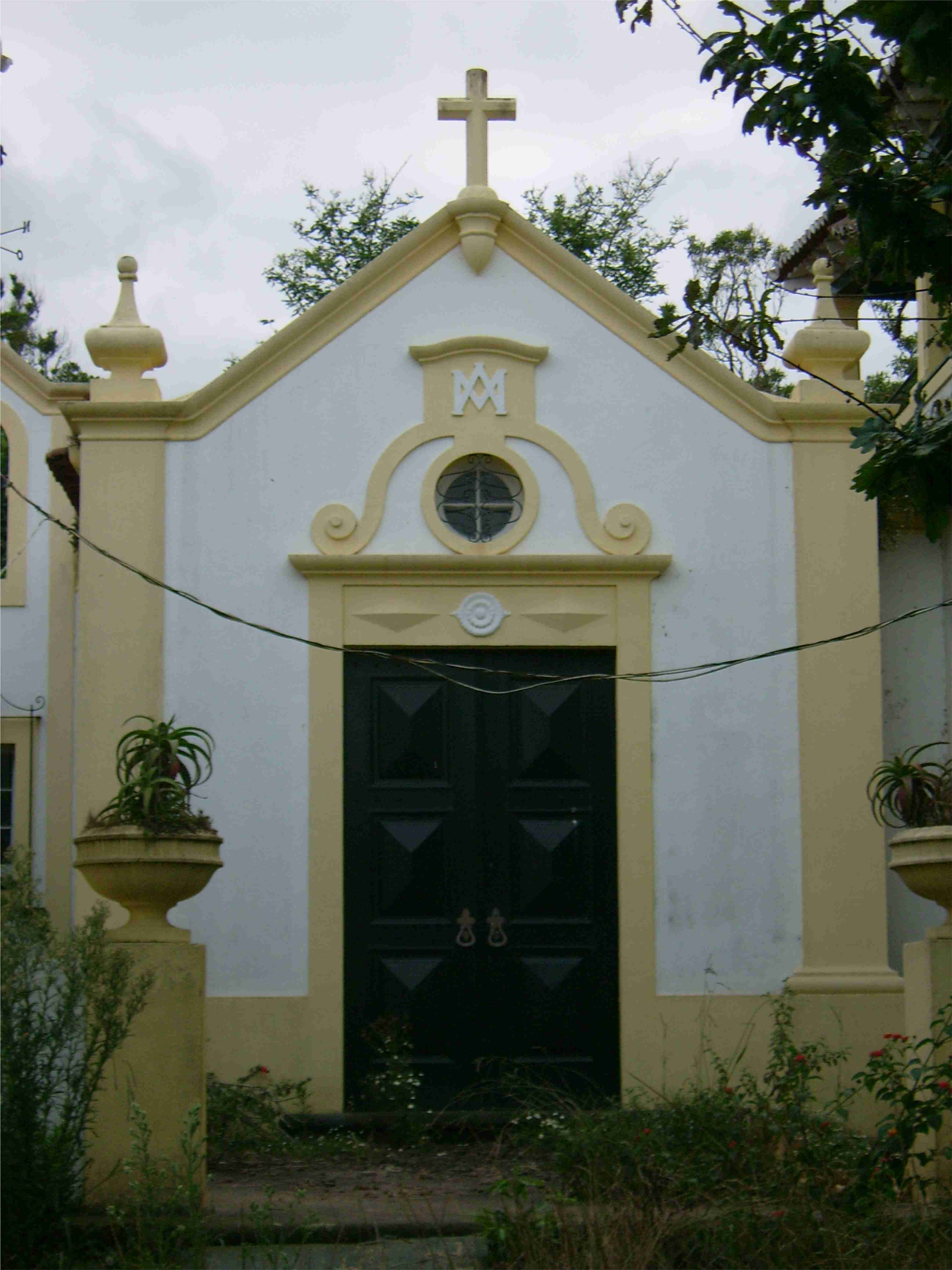 Levantamento planimétrico a Altimétrico de um Palacete Centenário - São Miguel - Açores
